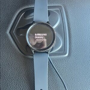 Samsung Galaxy Smartwatch Pro 5— BlackSilicone Band